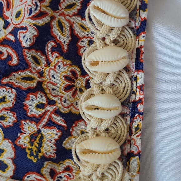 Zara Seashell Shirt - Picture 2 of 6